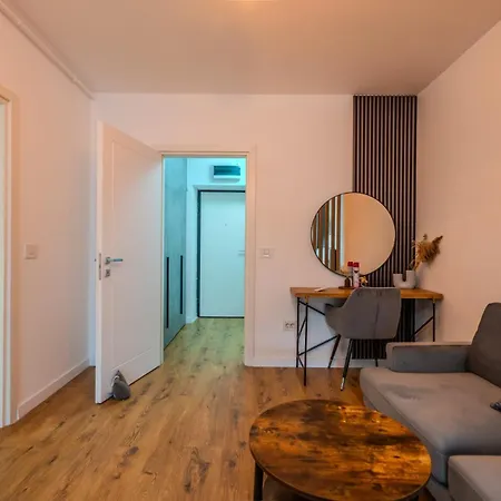 The Urbanist - Contemporary Premium By Blvd 38b5 * Bucarest