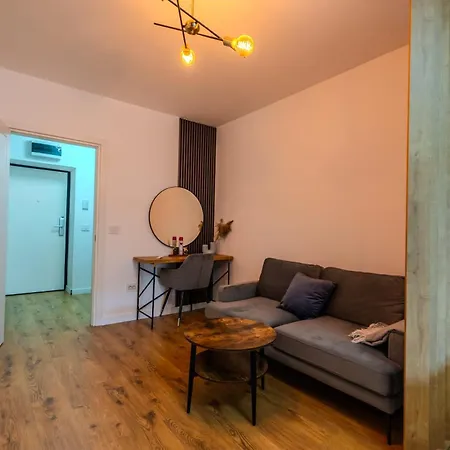 The Urbanist - Contemporary Premium By Blvd 38b5