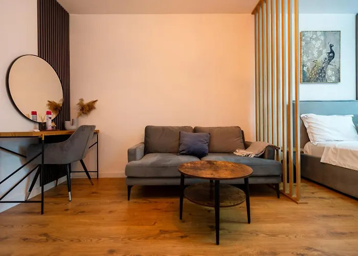 The Urbanist - Contemporary Premium By Blvd 38b5