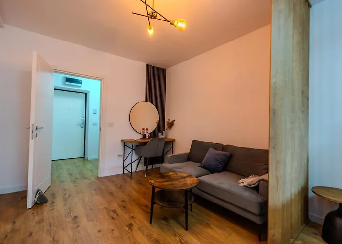 The Urbanist - Contemporary Premium By Blvd 38b5